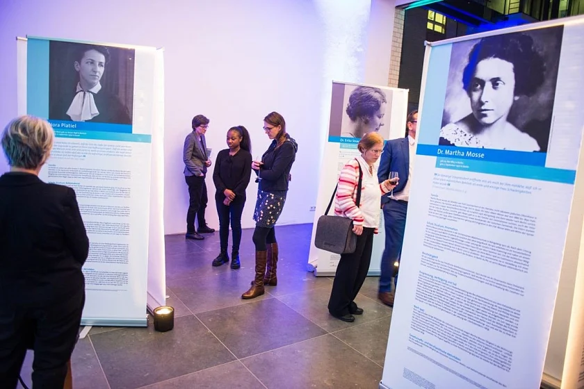 Ausstellungseröffnung in Berlin