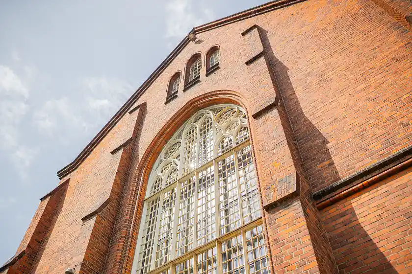 Fassade eines Hafthauses der JVA Bremen